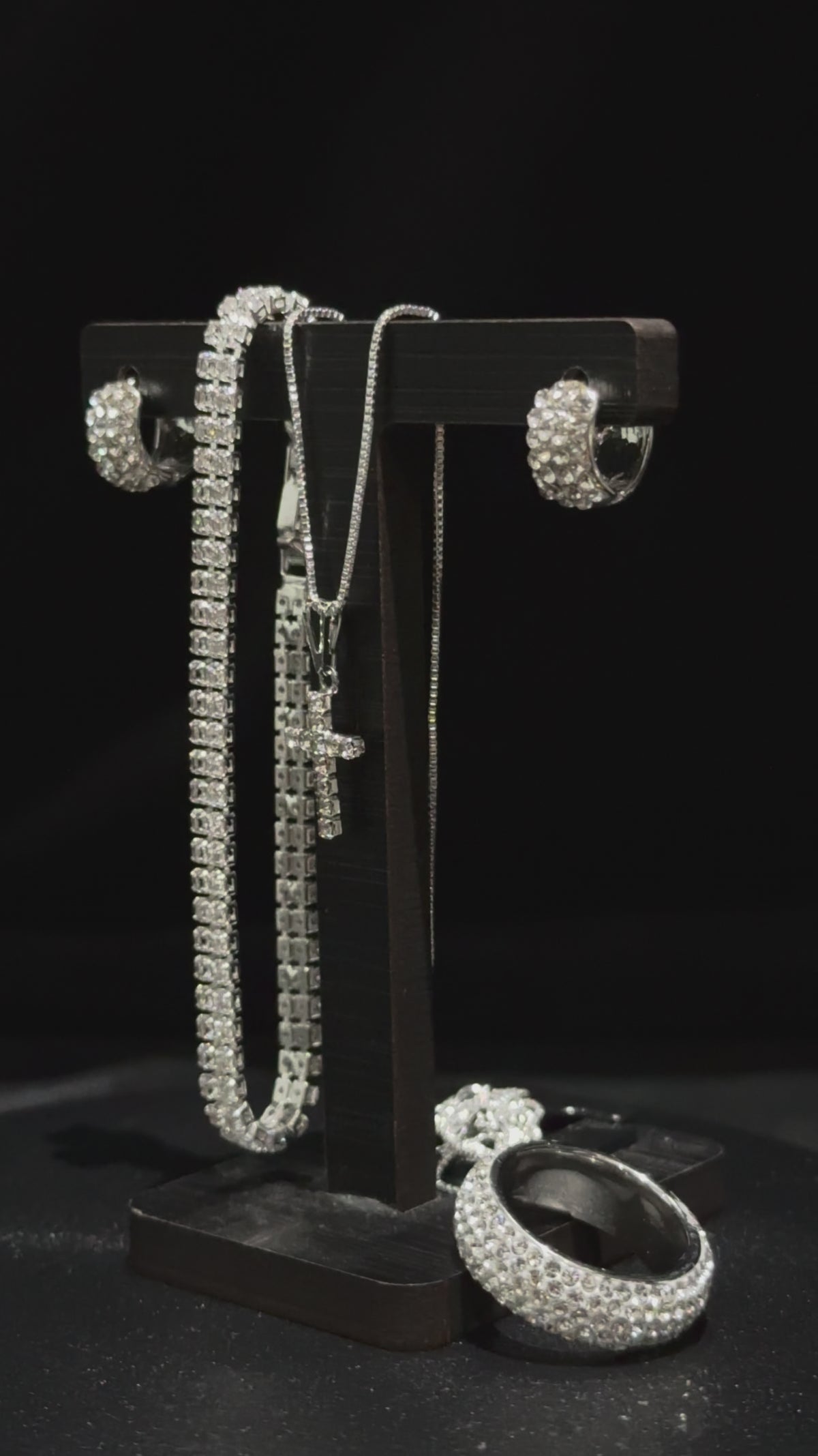 KIT NJR (Corrente + Brinco + Pulseira + Anel)